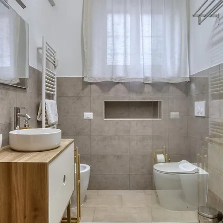 Saint Paul - Roma3 *